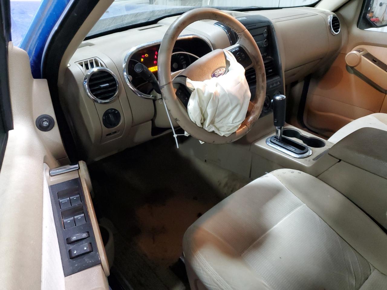 2010 Ford Explorer - Image 8