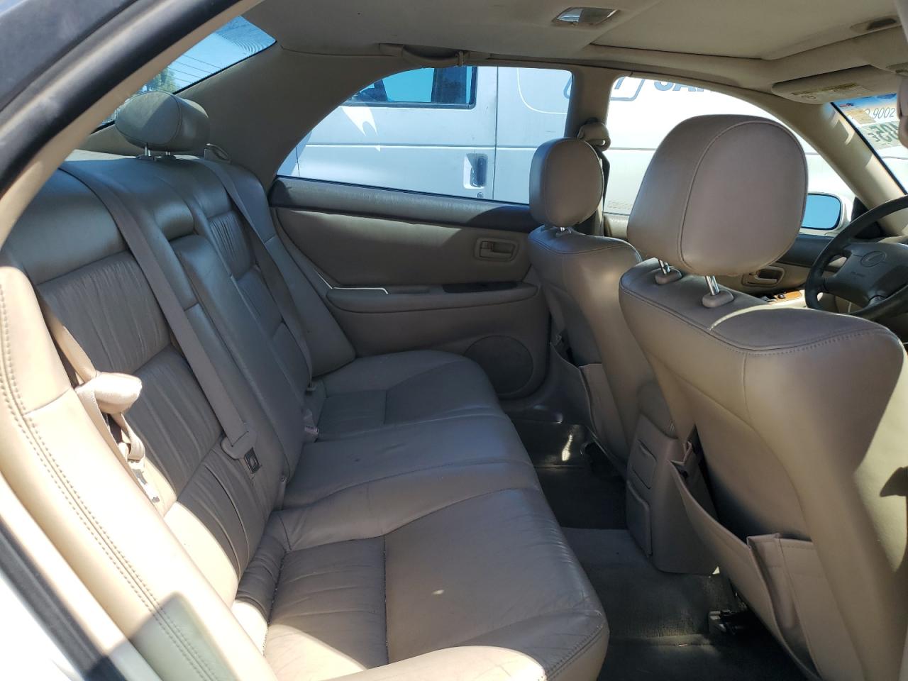 1998 Lexus Es 300 VIN: JT8BF28G8W5013500 Lot: 49541405