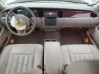 2004 Lincoln Town Car Executive იყიდება Elgin-ში, IL - Front End