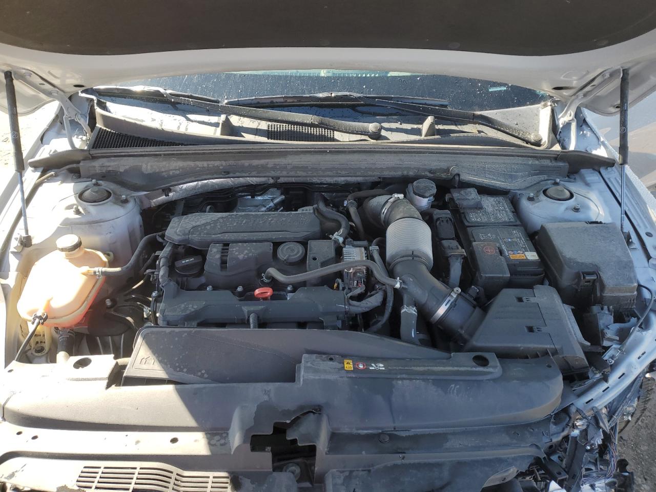 2022 Kia K5 - Image 11