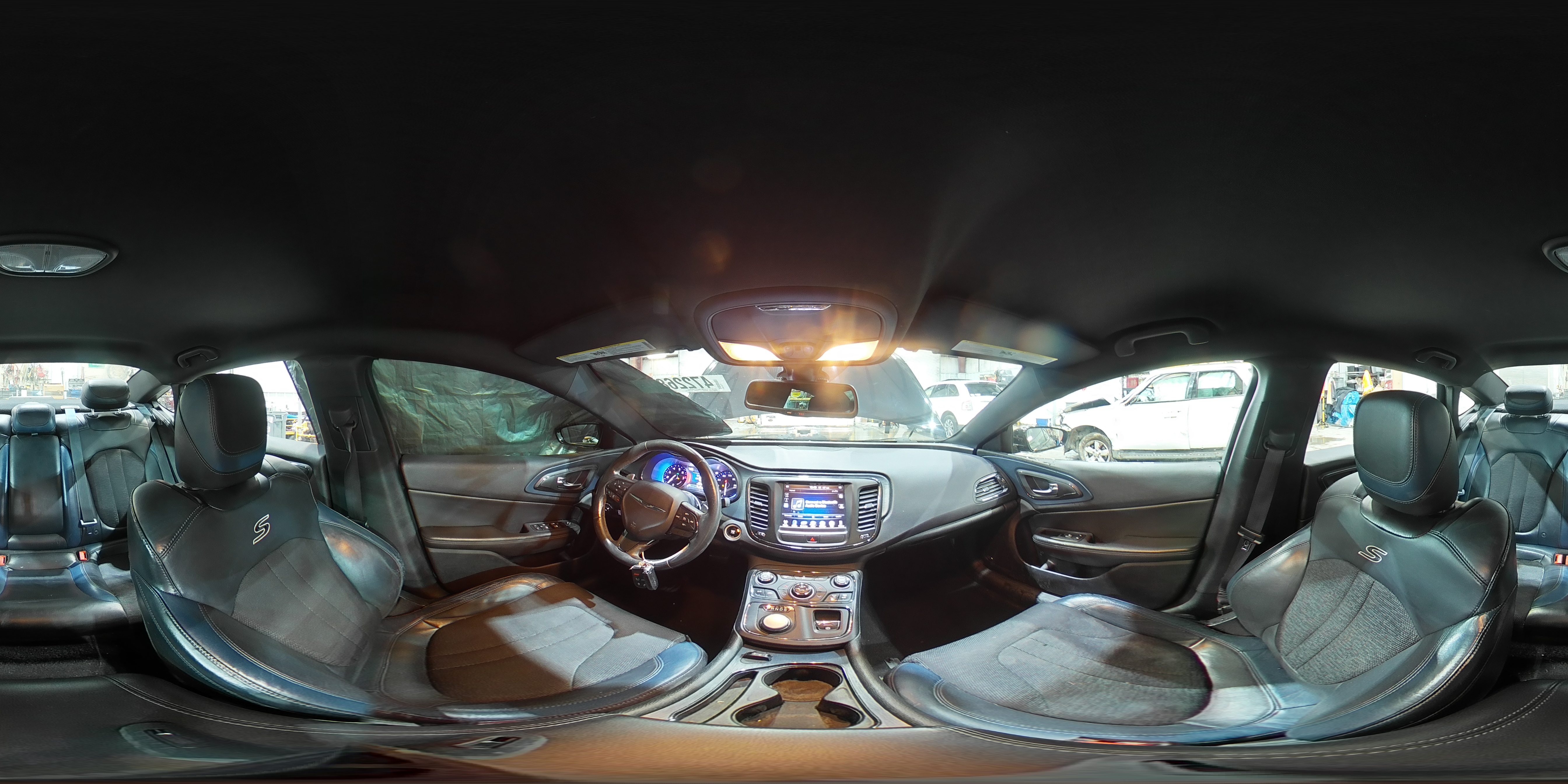 2015 Chrysler 200 - Image 14