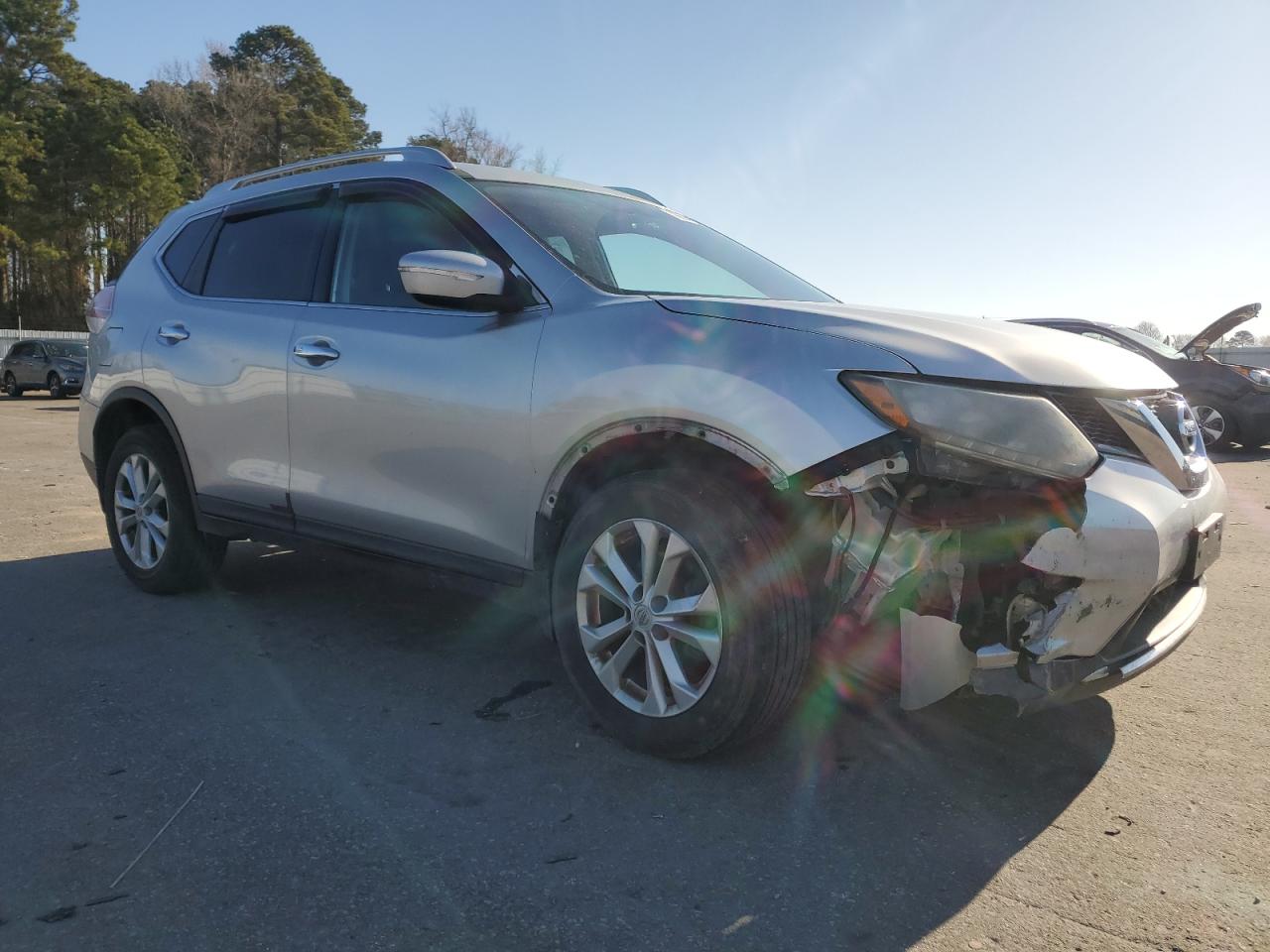 2015 Nissan Rogue - Image 4