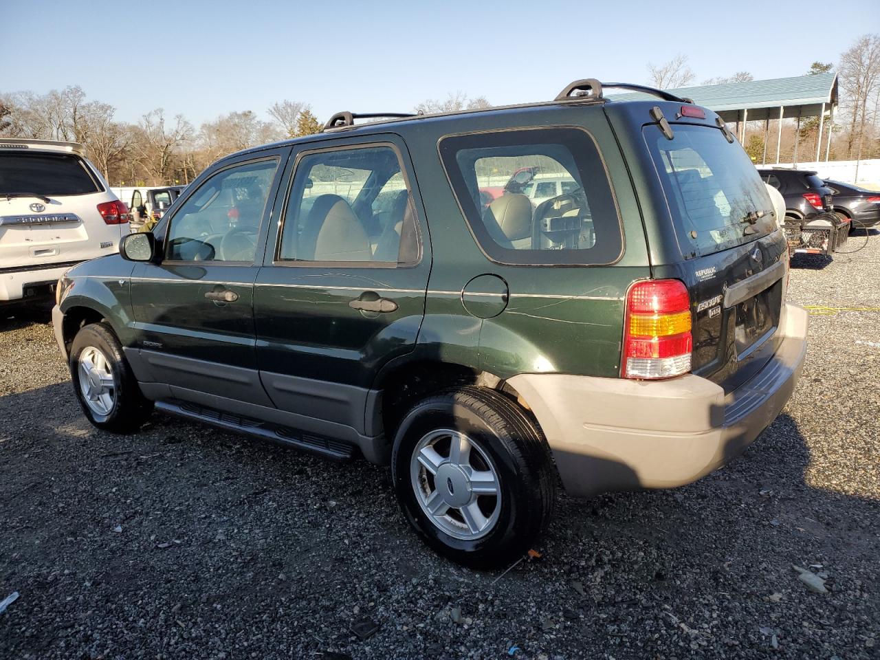 2001 Ford Escape - Image 2