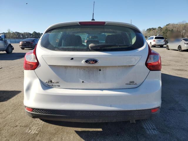  FORD FOCUS 2014 Biały