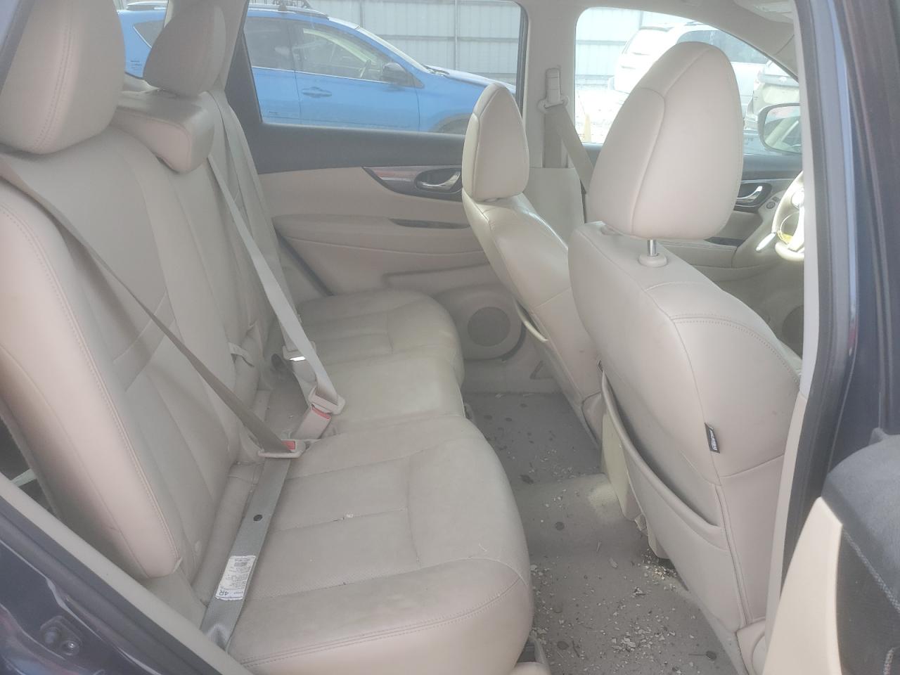 2015 Nissan Rogue - Image 11