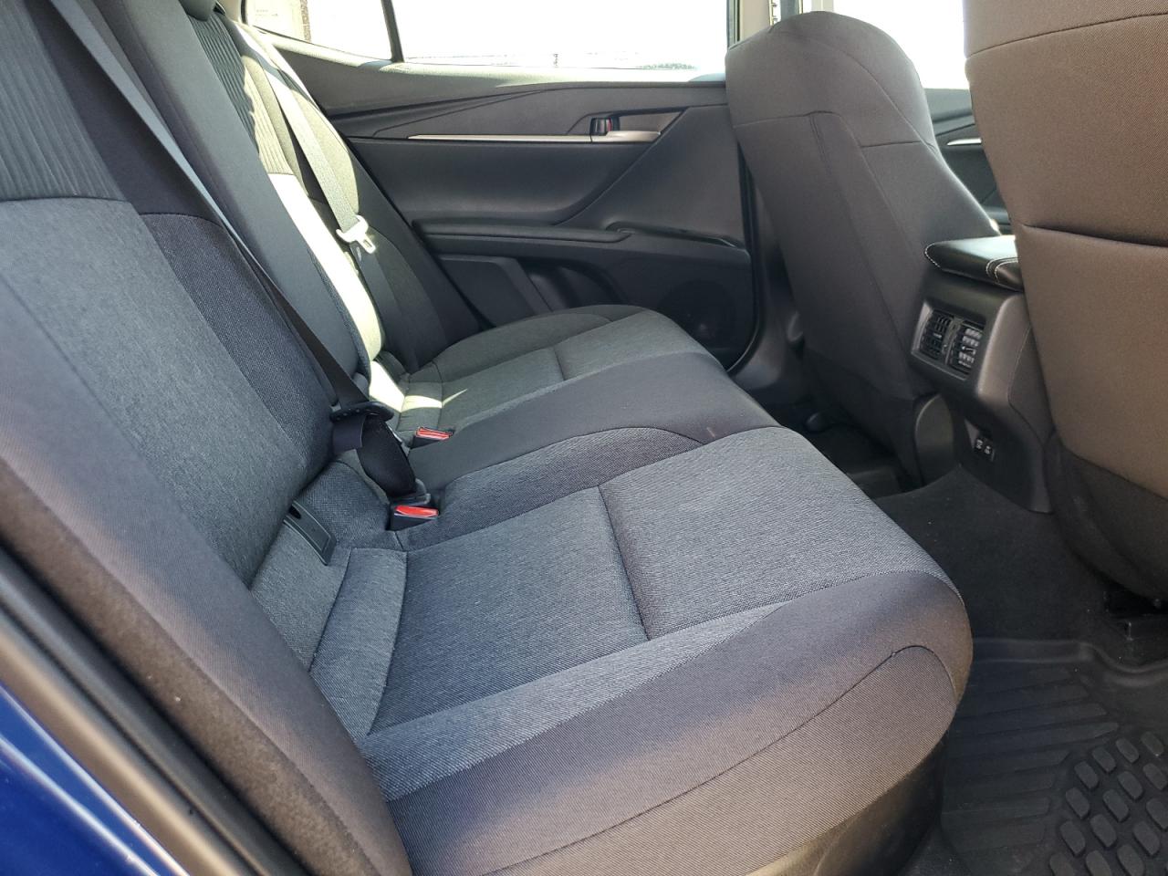 2025 Toyota Camry - Image 10