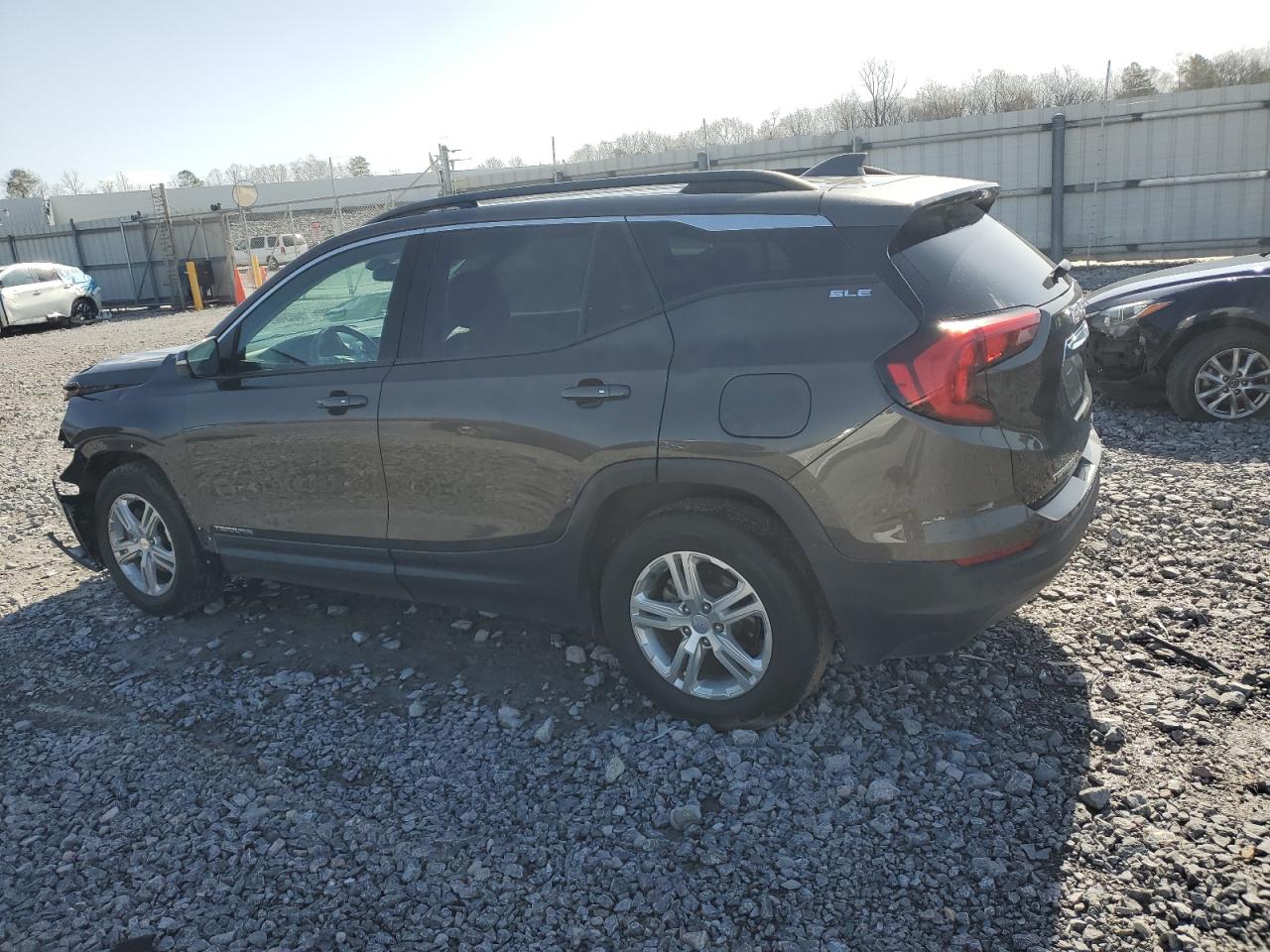 2019 GMC Terrain - Image 2