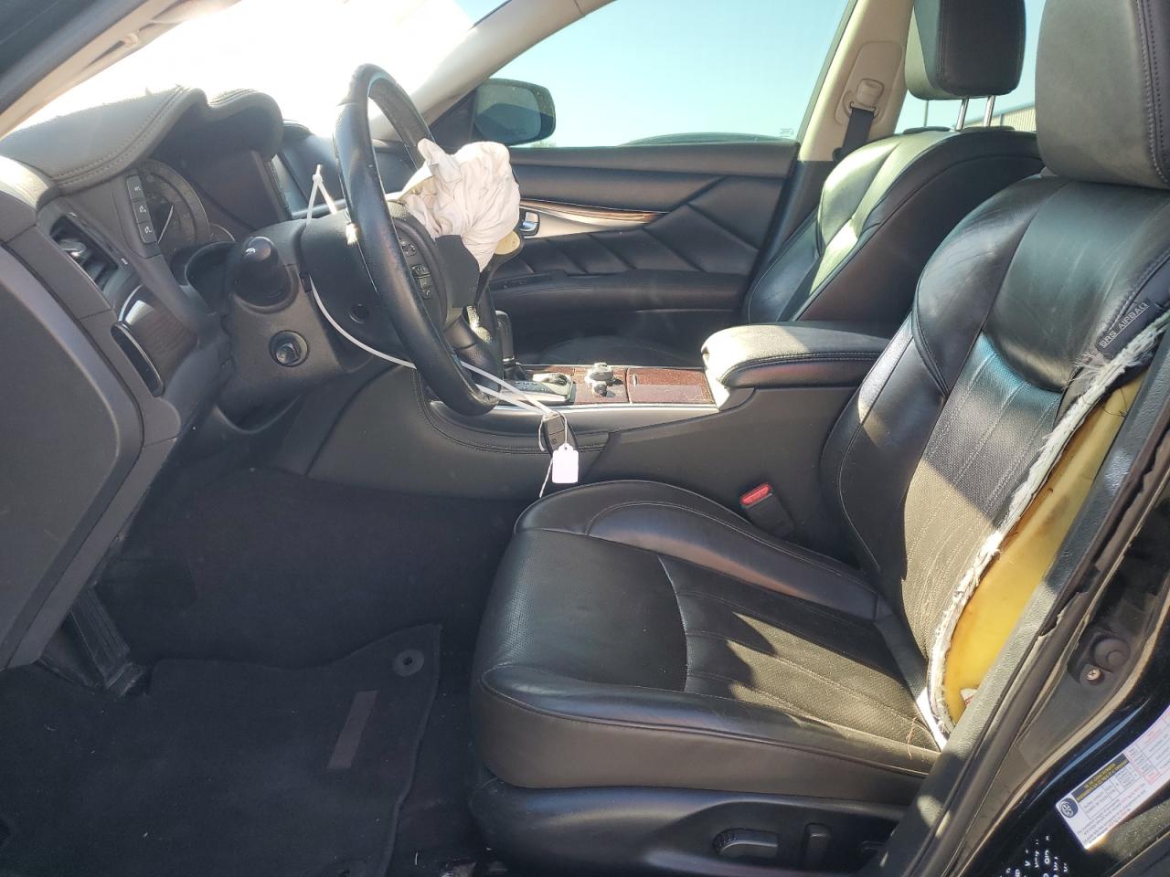 2018 Infiniti Q70 - Image 7