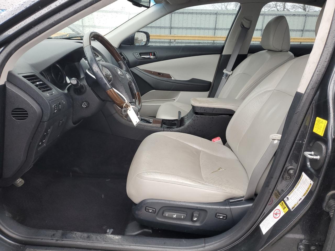 2010 Lexus ES - Image 7
