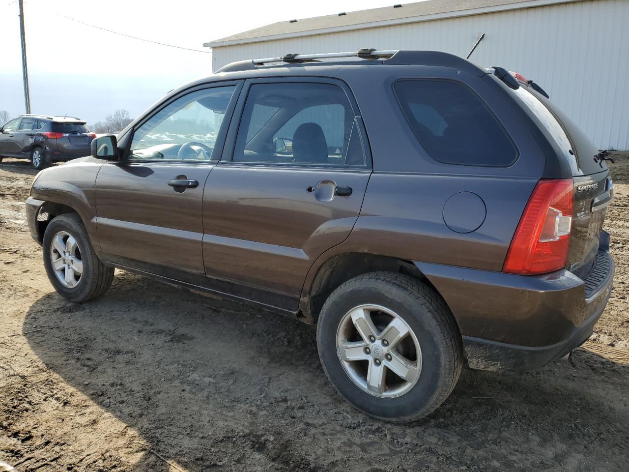 2009 Kia Sportage - Image 2