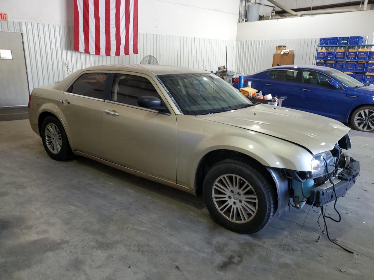 2010 Chrysler 300 - Image 4