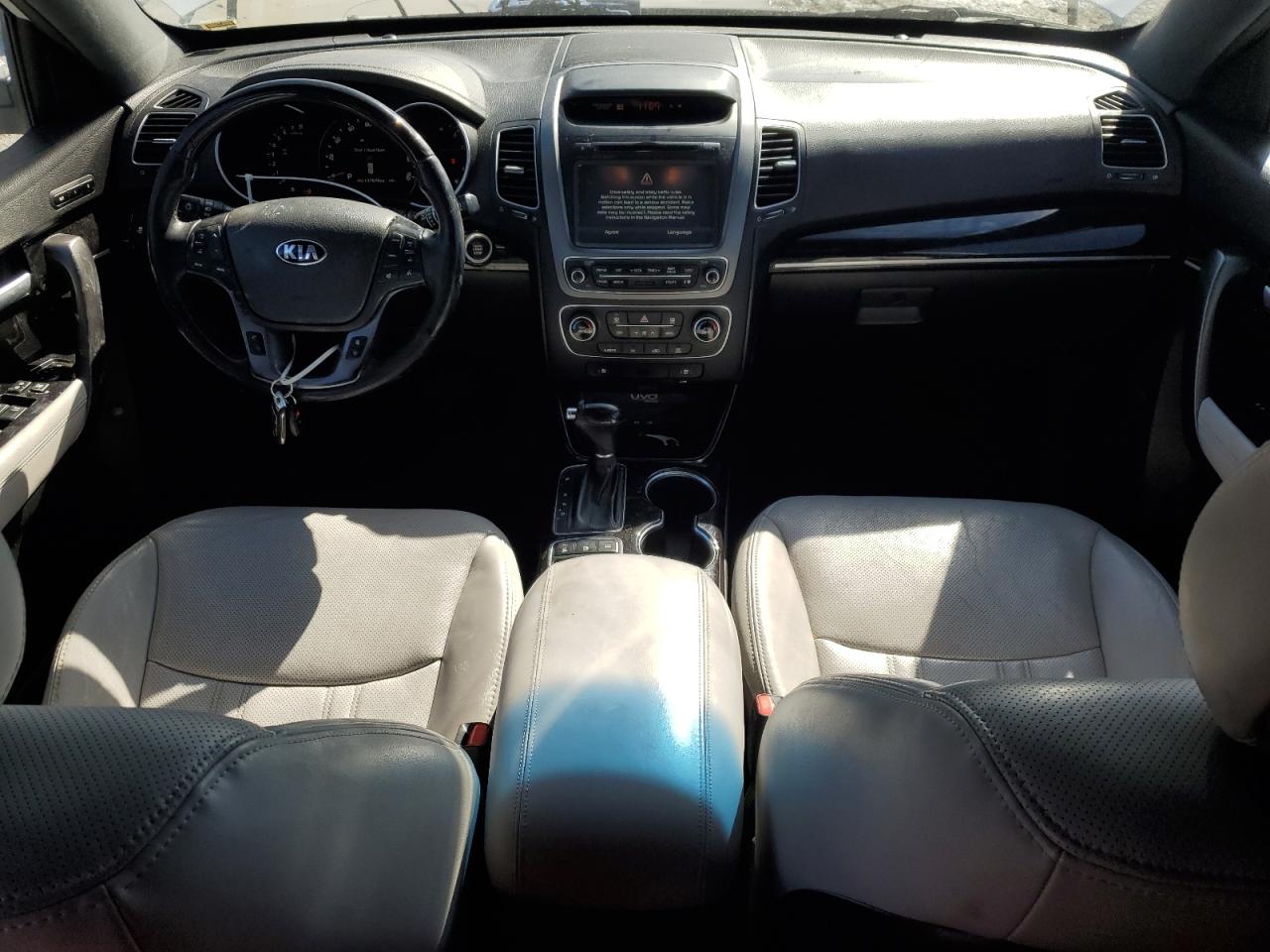 2015 Kia Sorento - Image 8