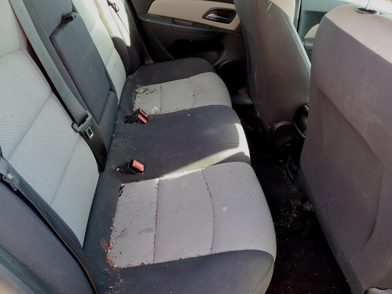 2014 Chevrolet Cruze - Image 10