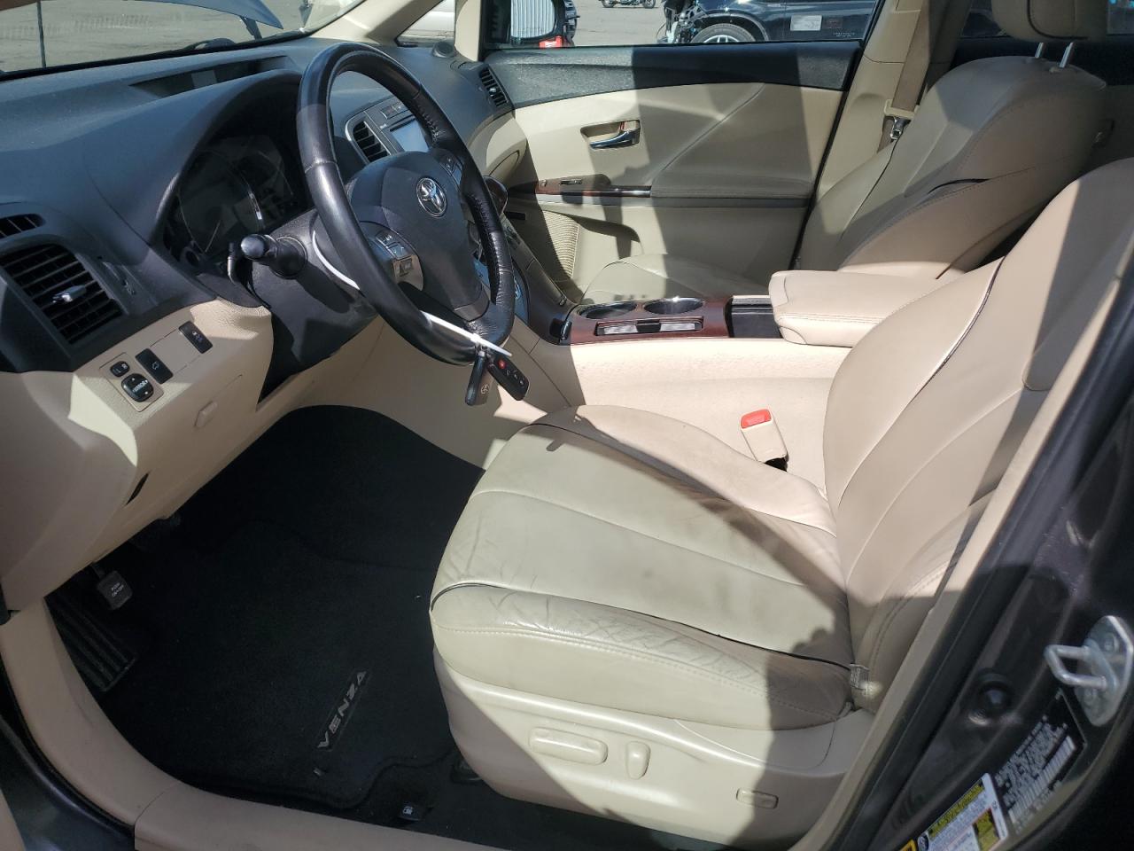 2010 Toyota Venza - Image 7
