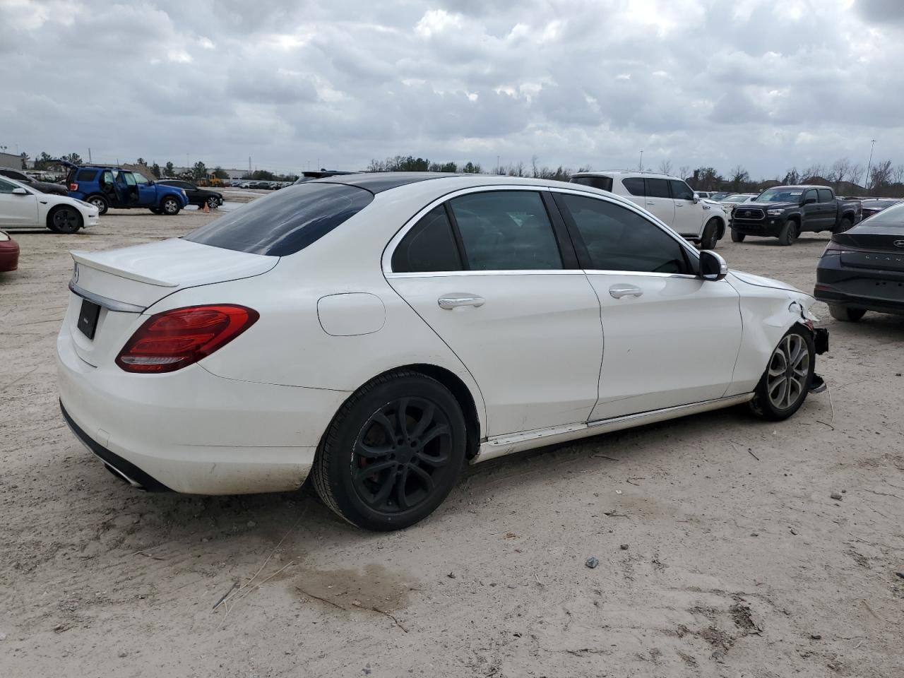 2015 Mercedes-Benz C-klasse - Image 3