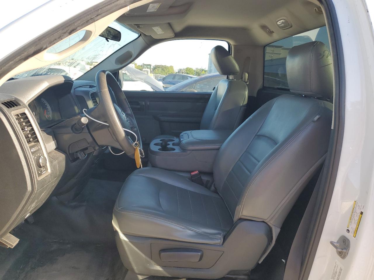 2014 RAM 1500 - Image 7