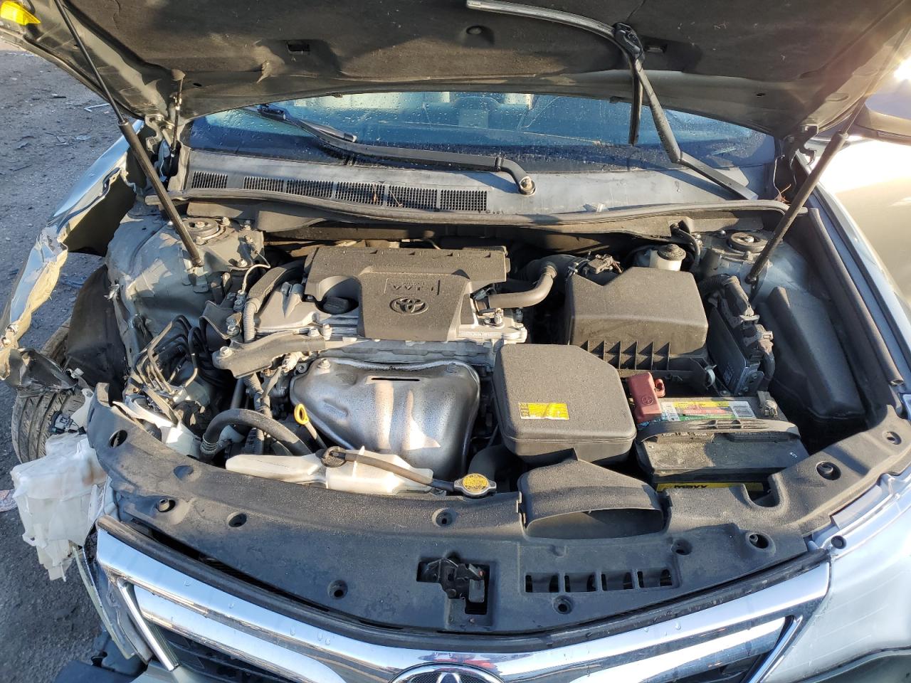 2012 Toyota Camry - Image 11