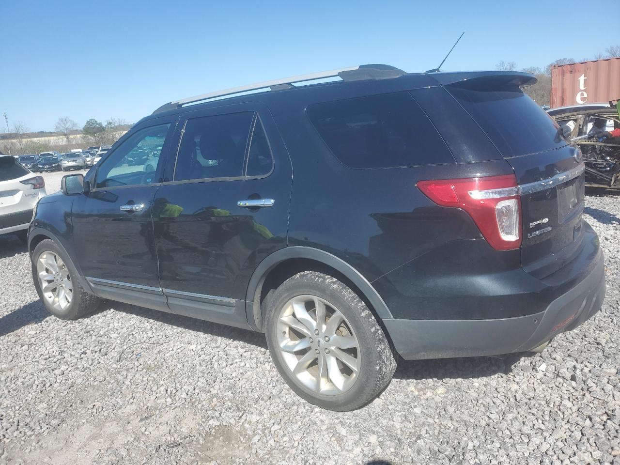 2014 Ford Explorer - Image 2