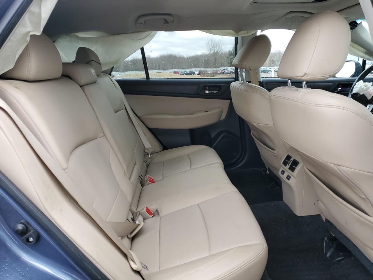 2015 Subaru Outback - Image 11