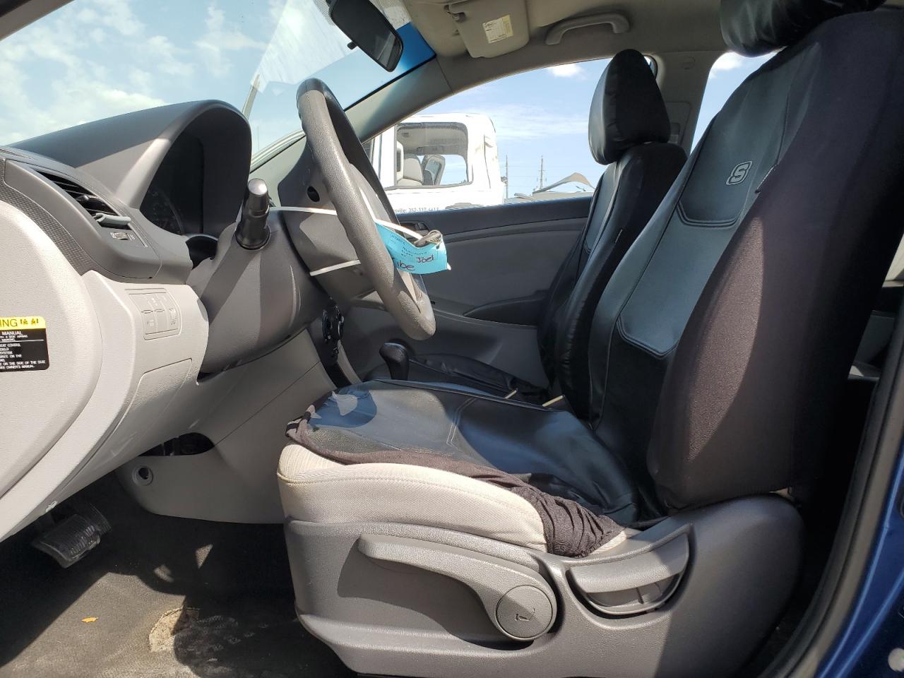 2016 Hyundai Accent - Image 7