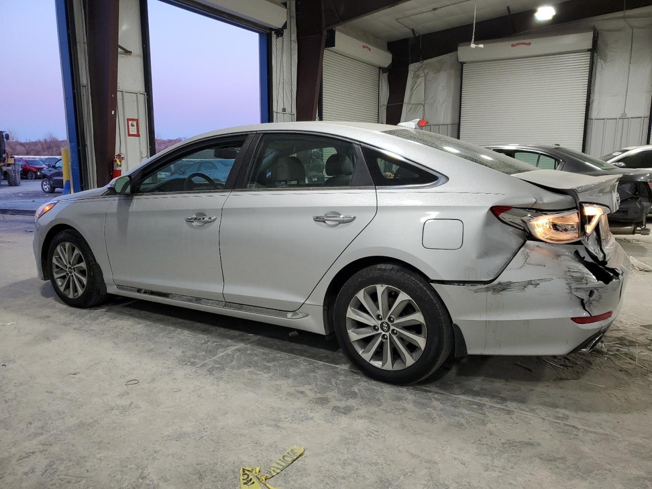 2015 Hyundai Sonata - Image 2