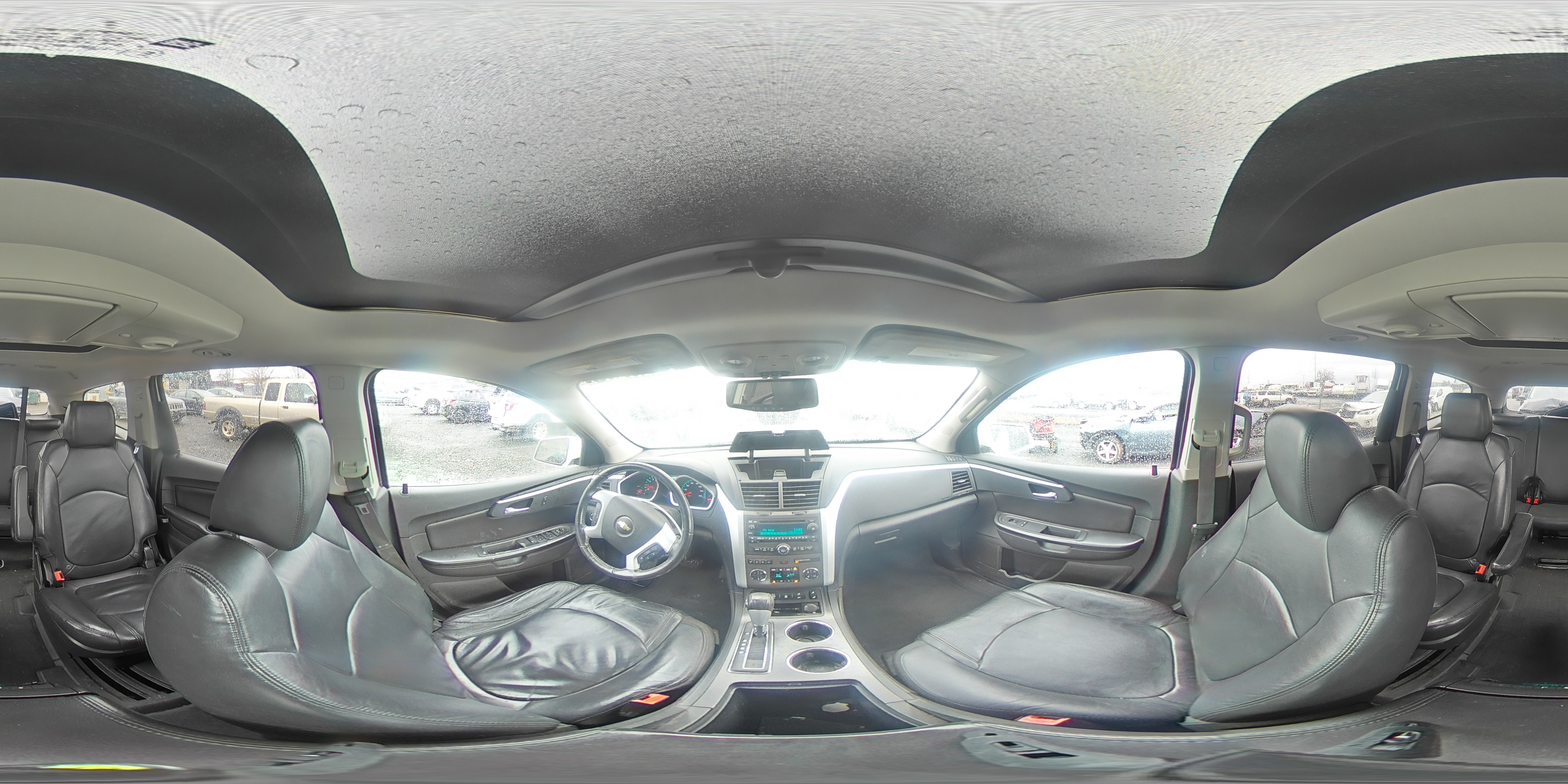 2012 Chevrolet Traverse - Image 13