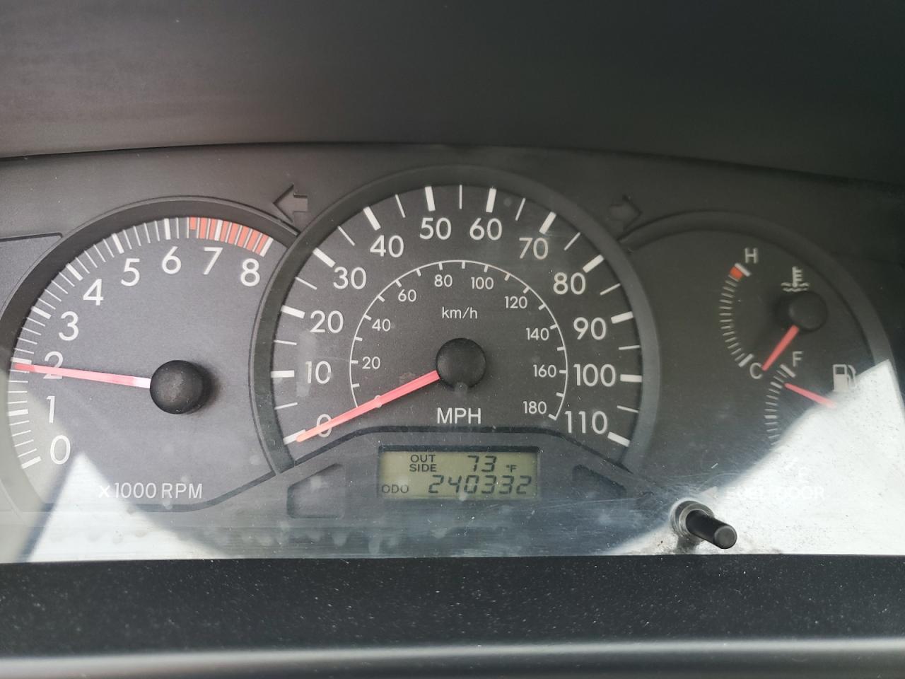 2005 Toyota Corolla - Image 9