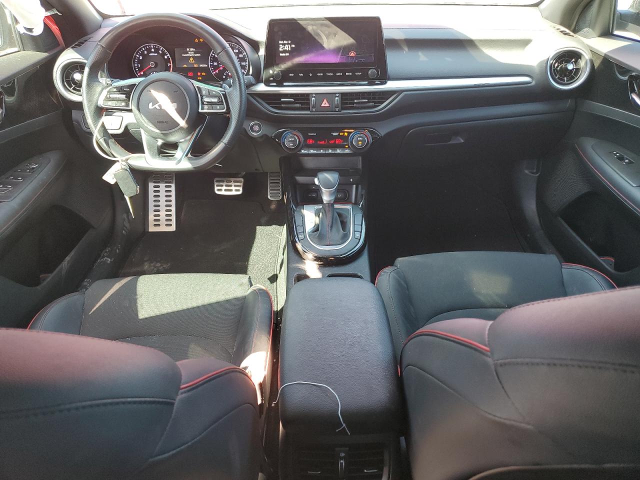2023 Kia Forte - Image 8