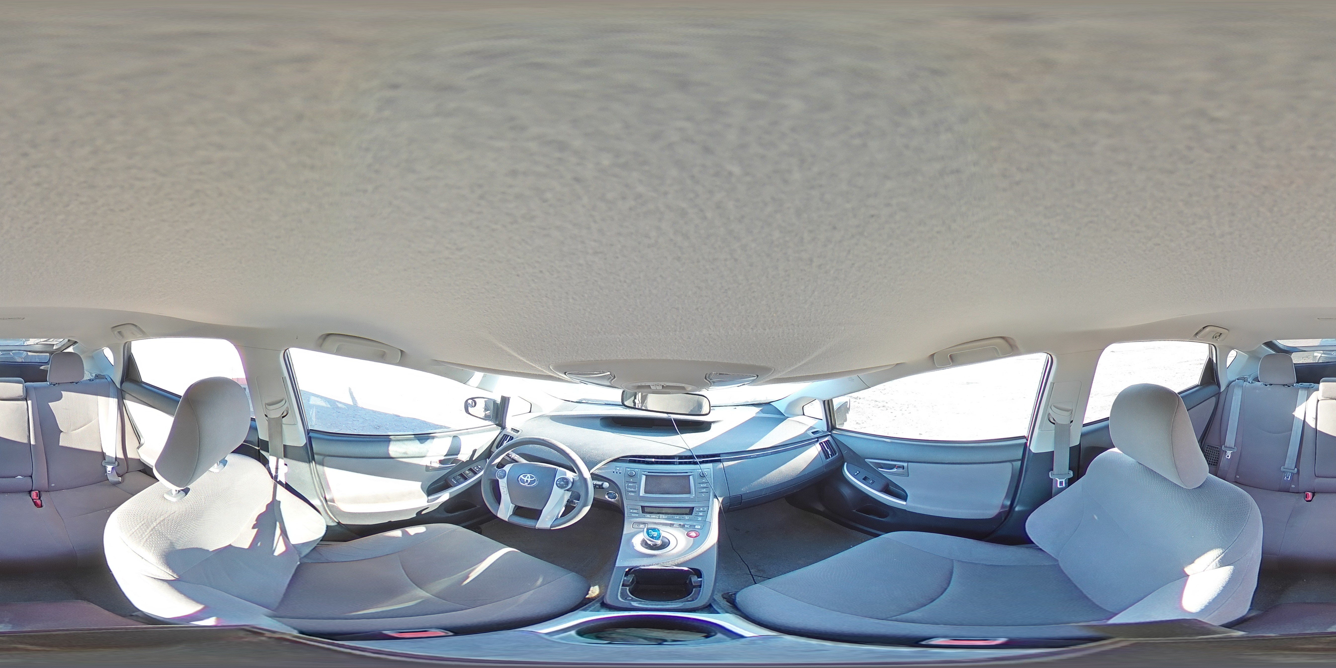 2014 Toyota Prius - Image 14