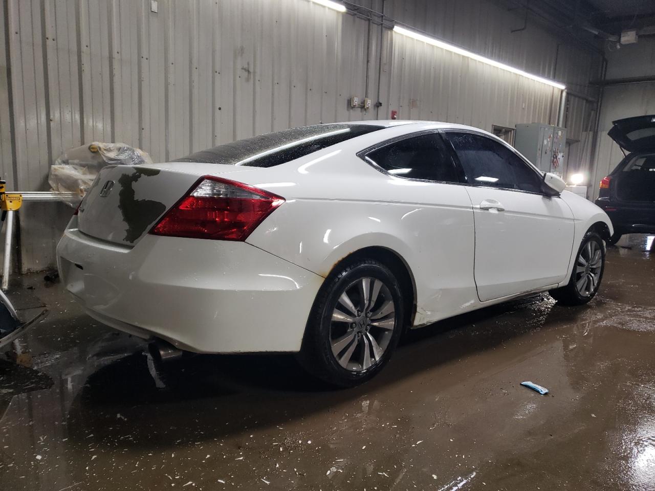 2009 Honda Accord - Image 3