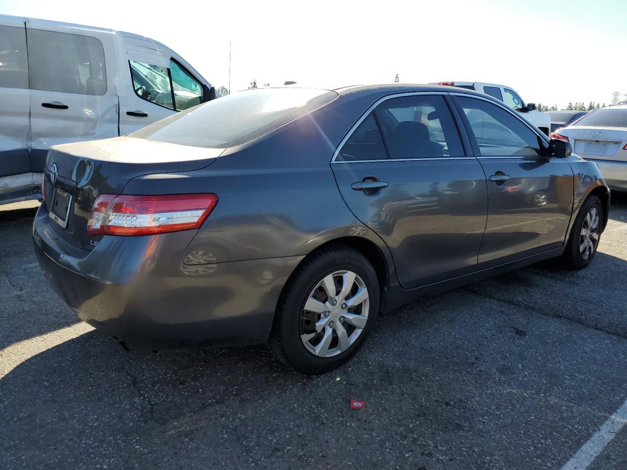 2010 Toyota Camry - Image 3
