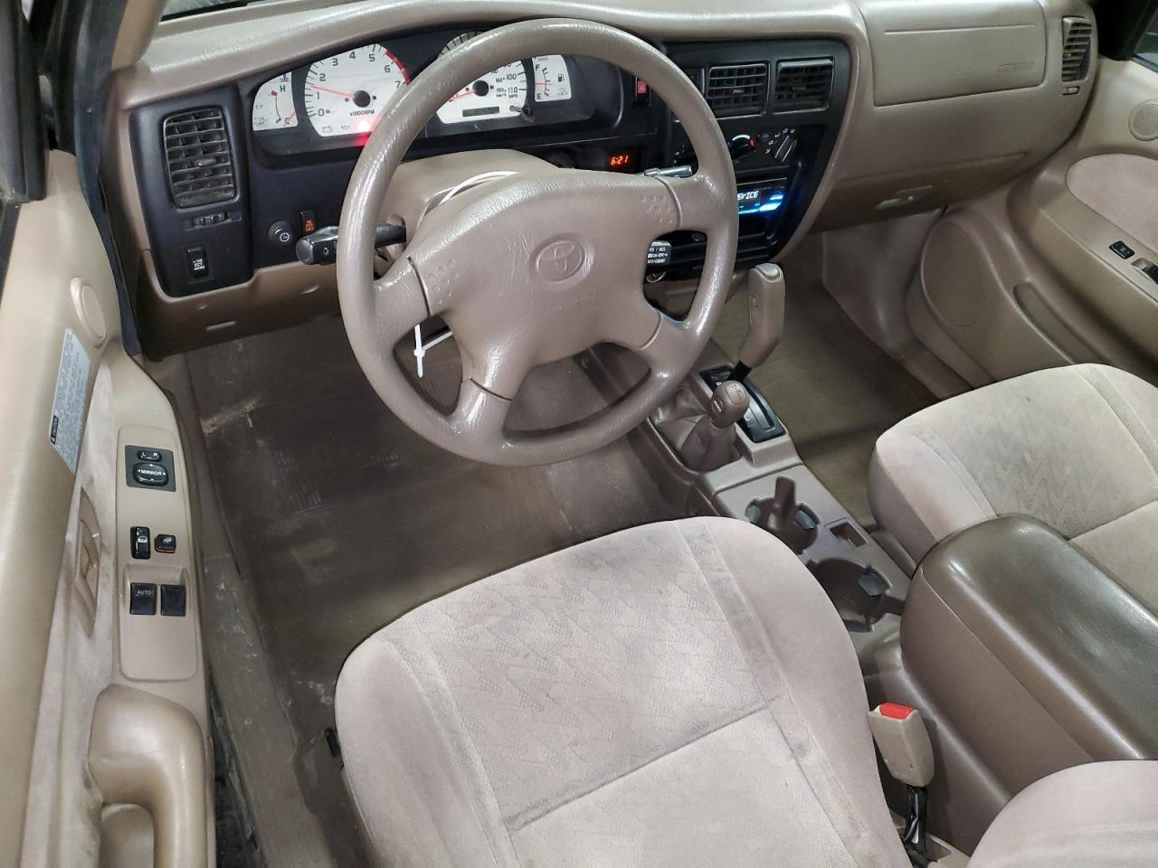 2004 Toyota Tacoma - Image 8