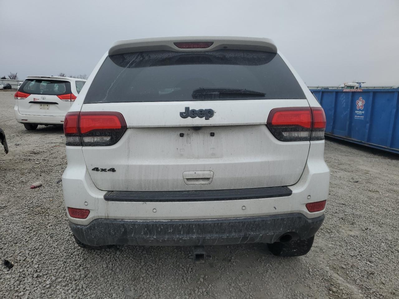 2018 Jeep Grand Cherokee - Image 6
