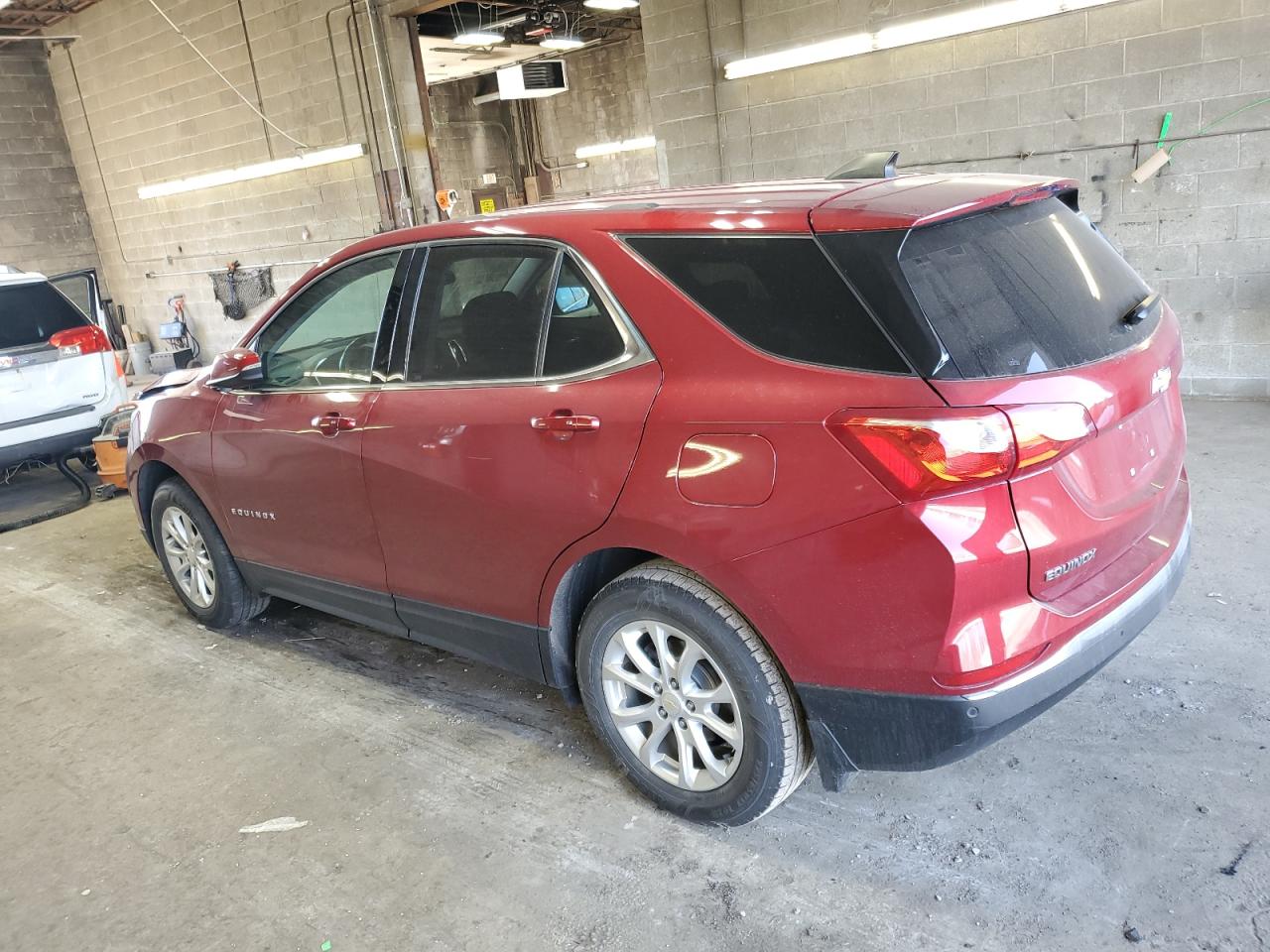 2018 Chevrolet Equinox - Image 2