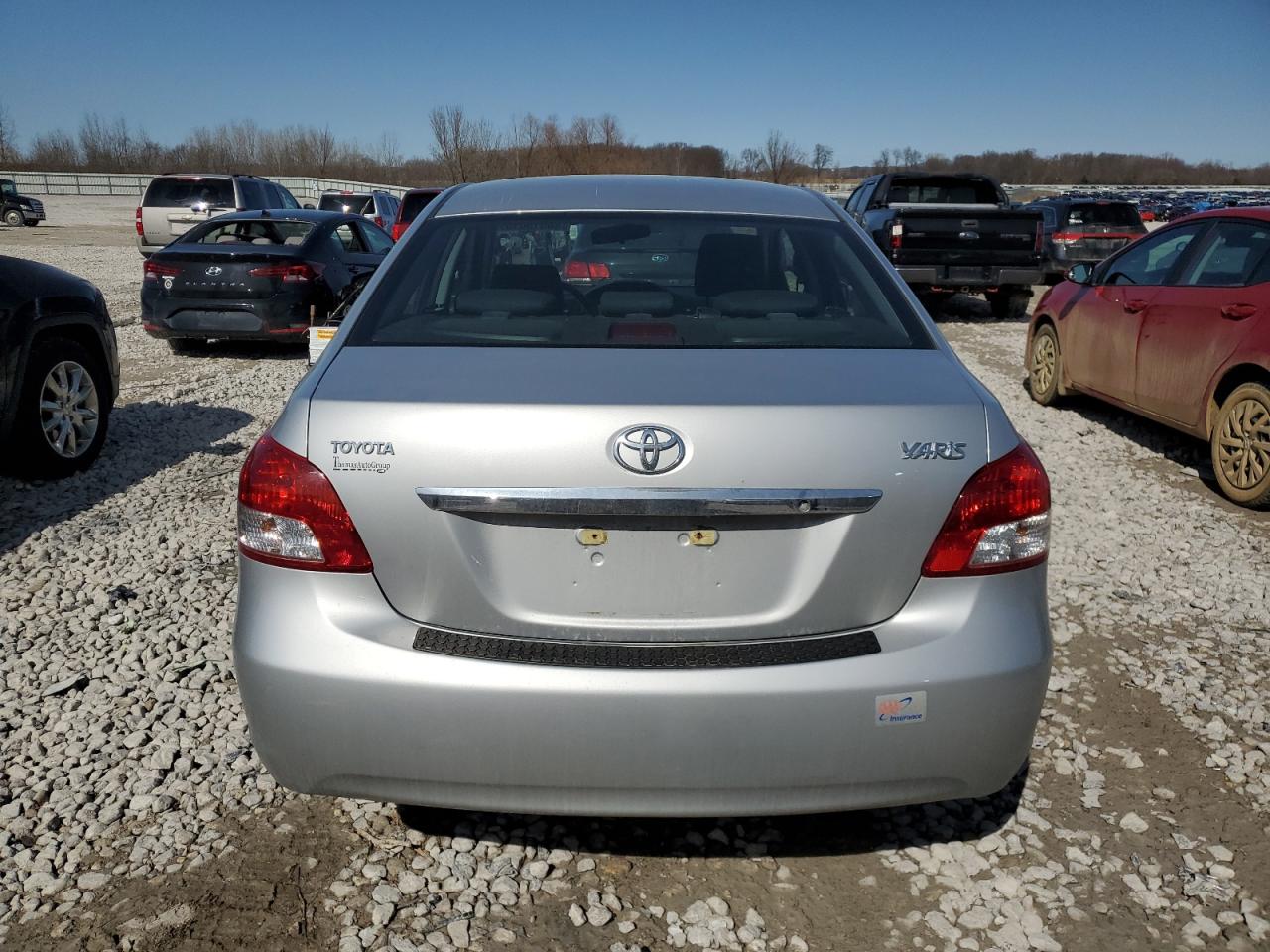 2010 Toyota Yaris - Image 6