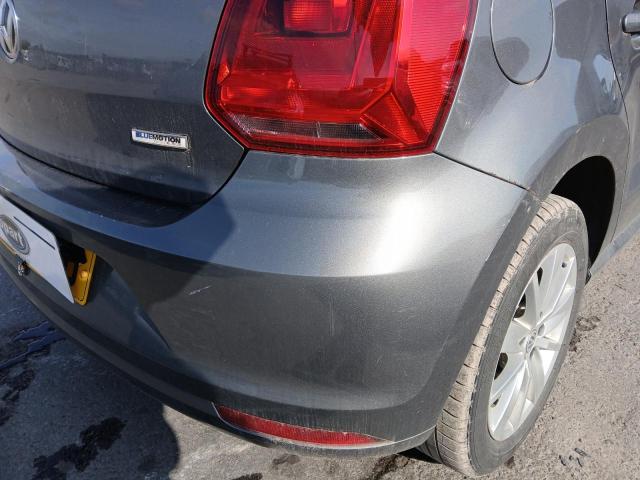 2015 VOLKSWAGEN POLO SE