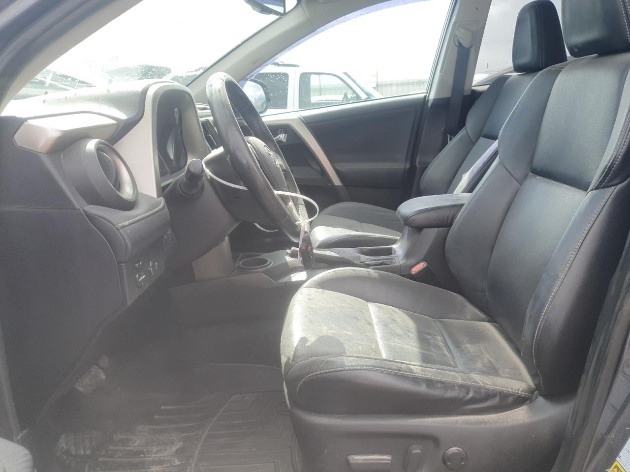 2014 Toyota RAV 4 - Image 7