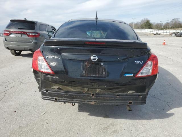 Sedans NISSAN VERSA 2014 Czarny