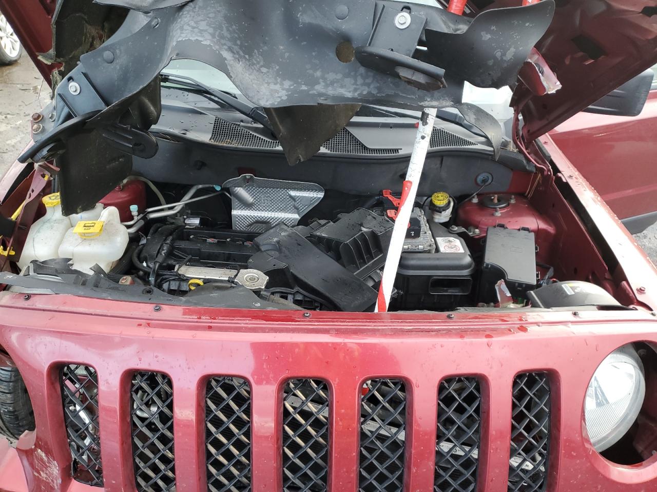 2015 Jeep Liberty (Patriot) - Image 14