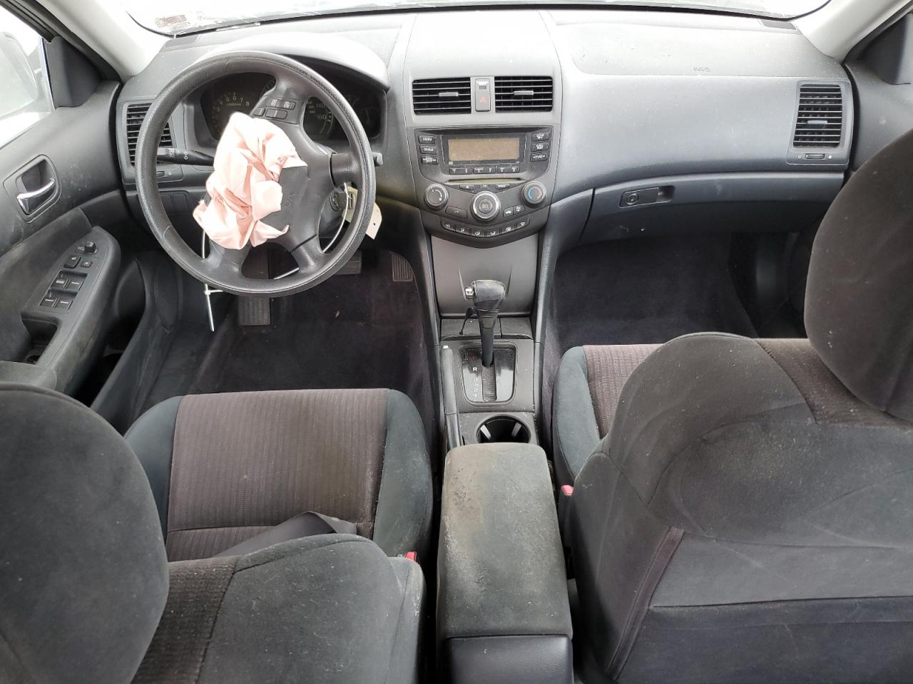 2004 Honda Accord - Image 8