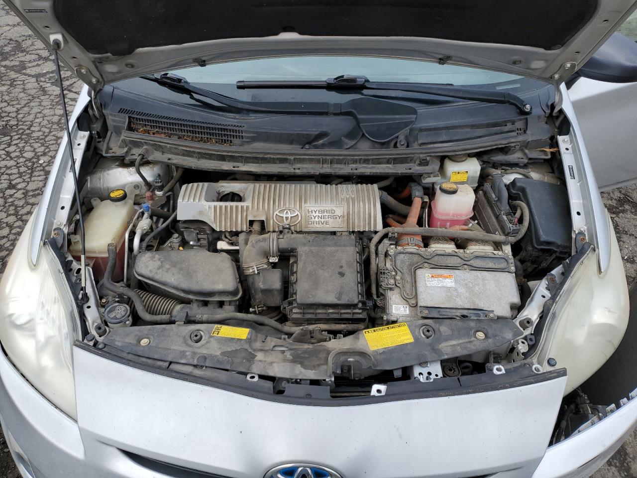 2010 Toyota Prius - Image 12
