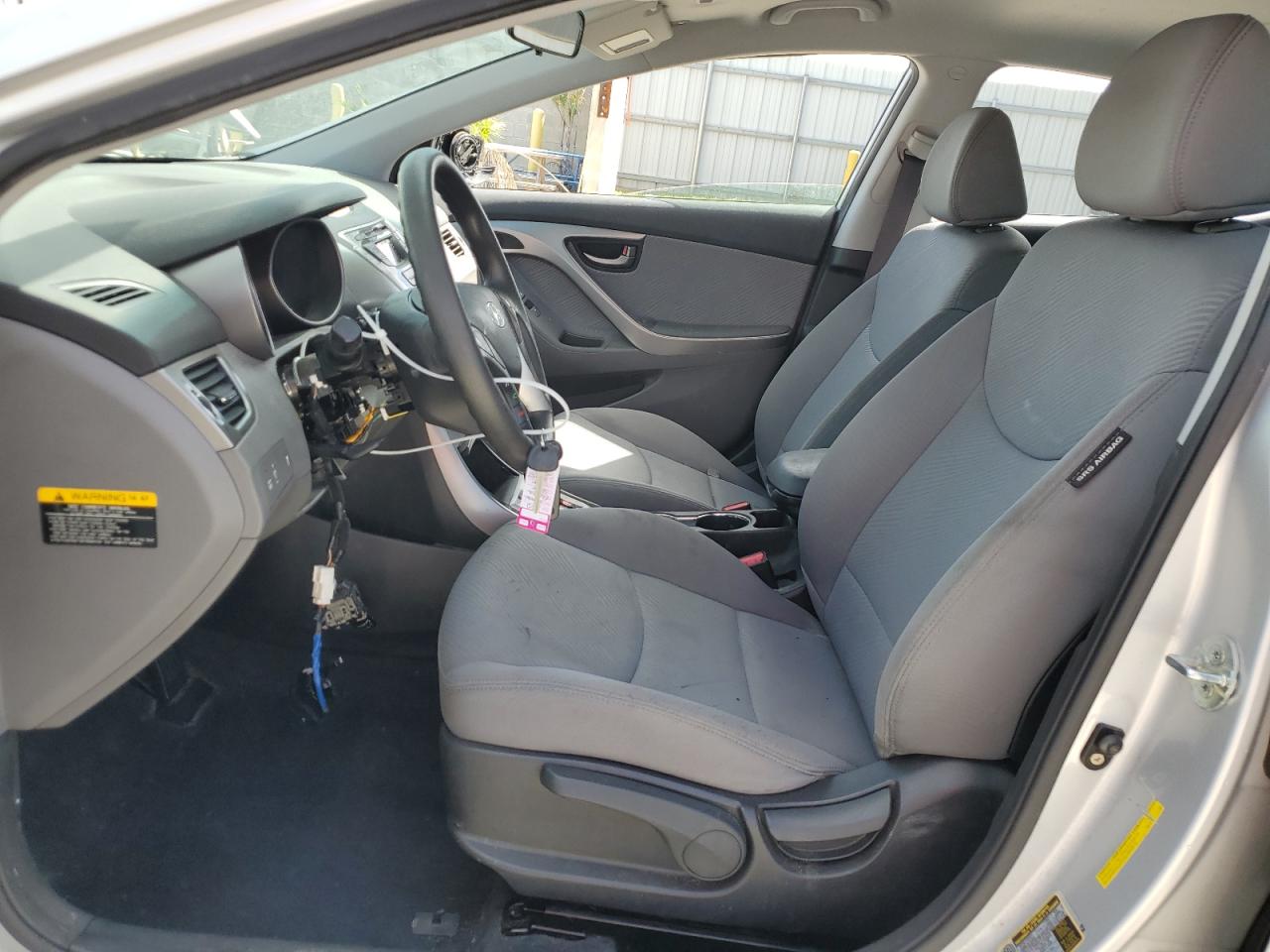 2012 Hyundai Elantra - Image 7