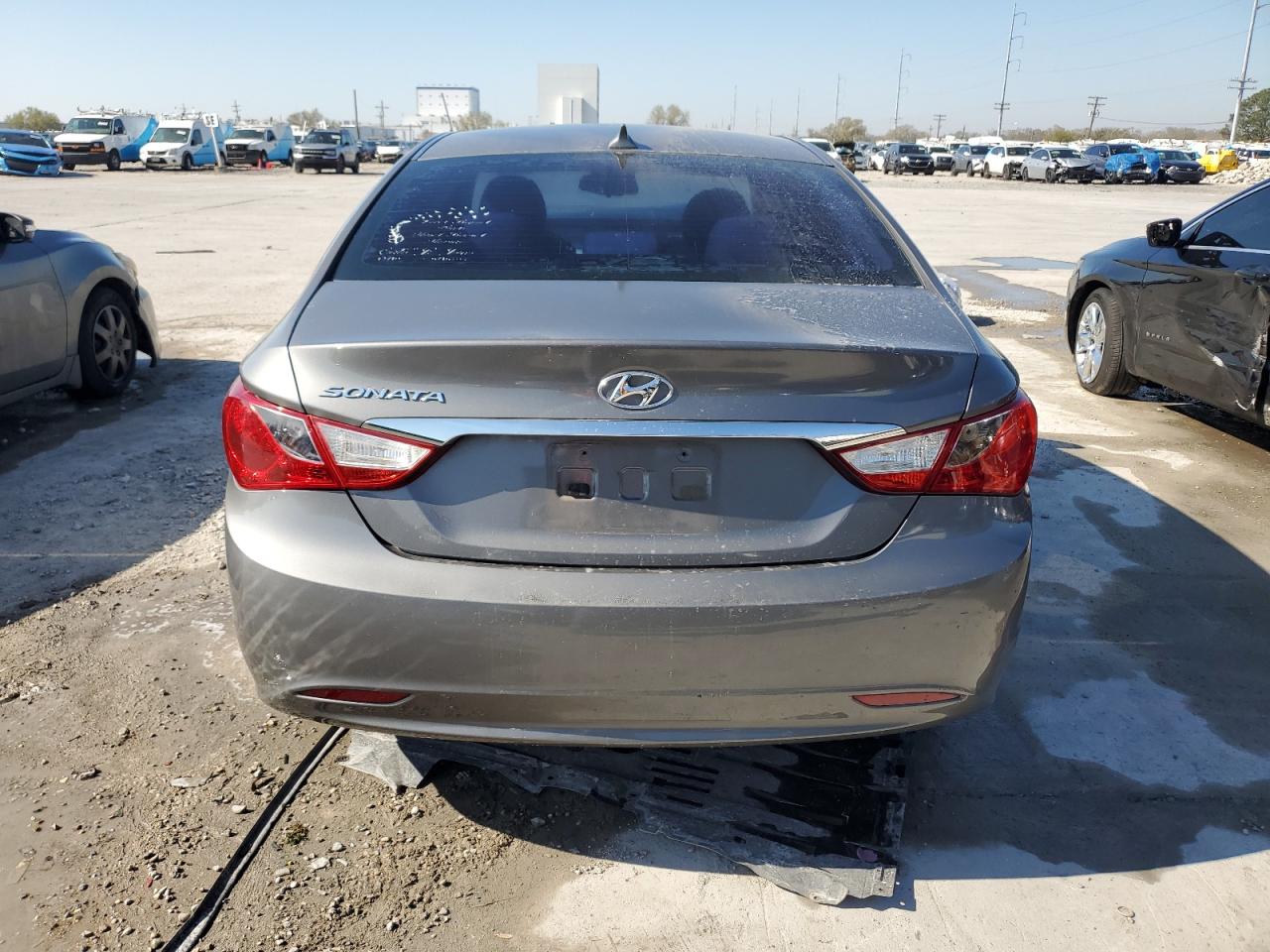 2013 Hyundai Sonata - Image 6