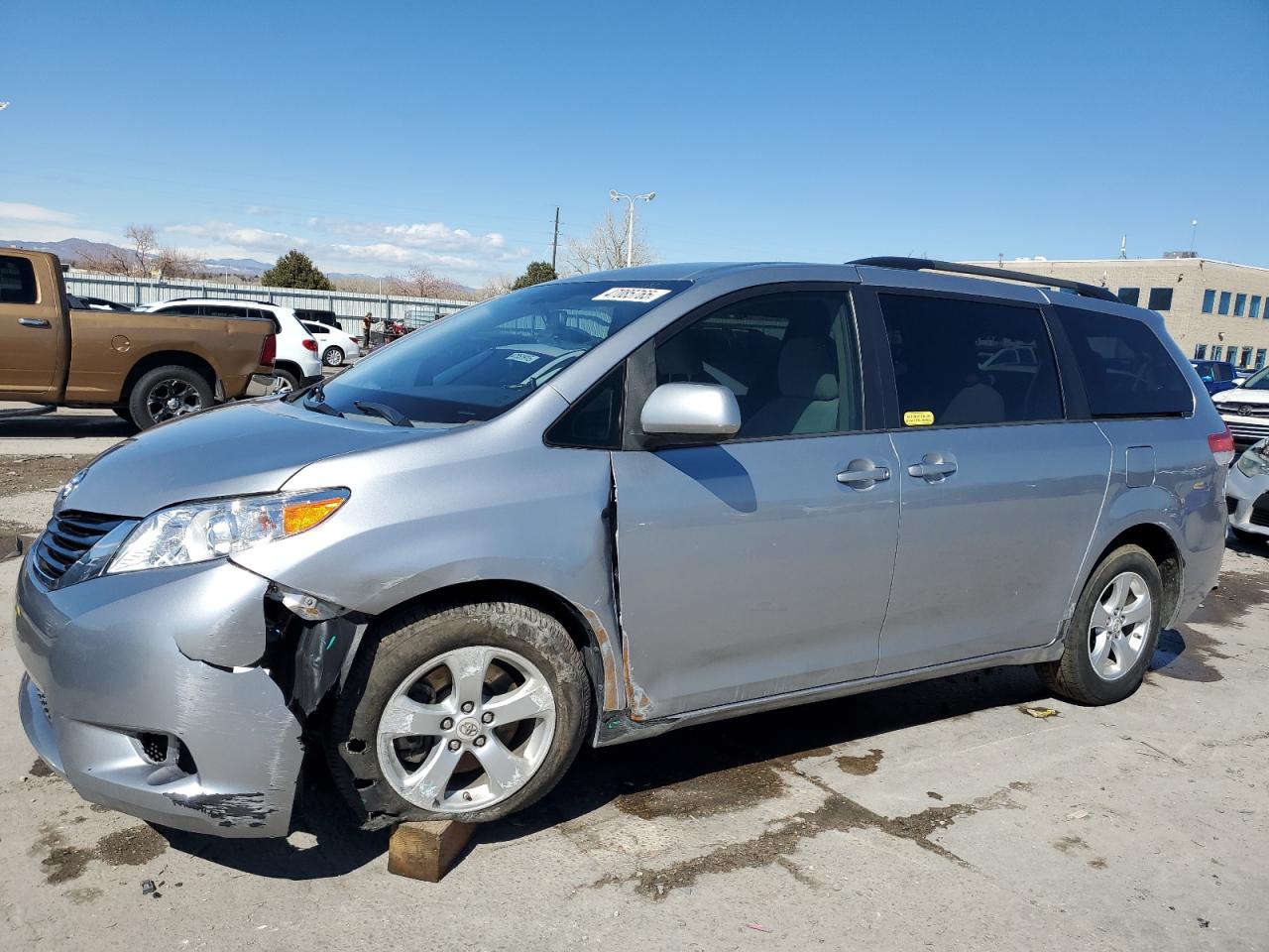 2012 Toyota Sienna - Image 1