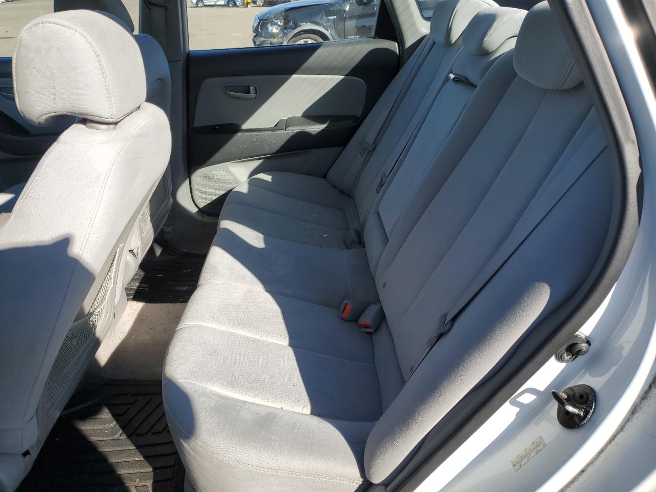 2007 Hyundai Elantra - Image 10