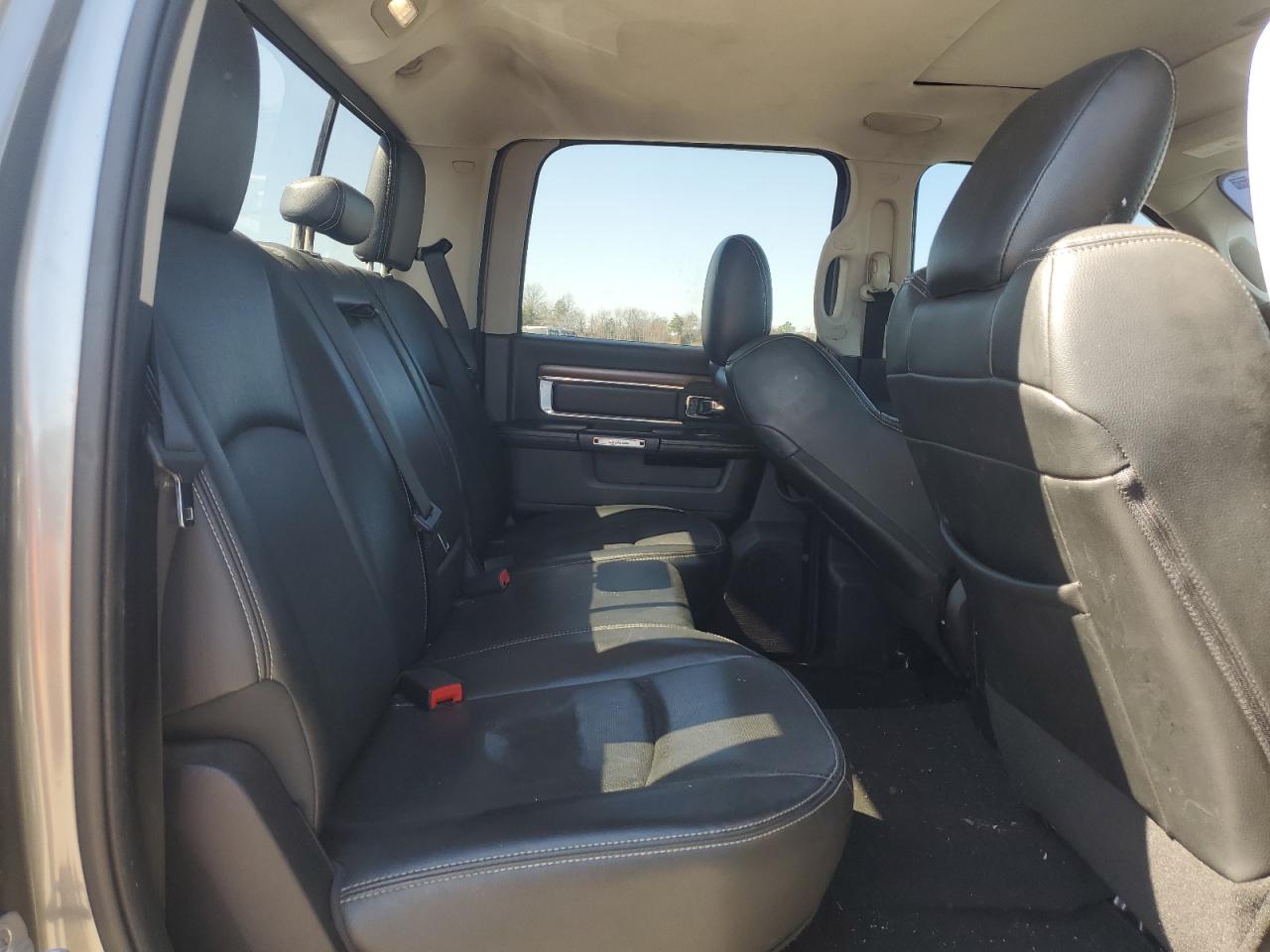 2013 RAM 1500 - Image 10