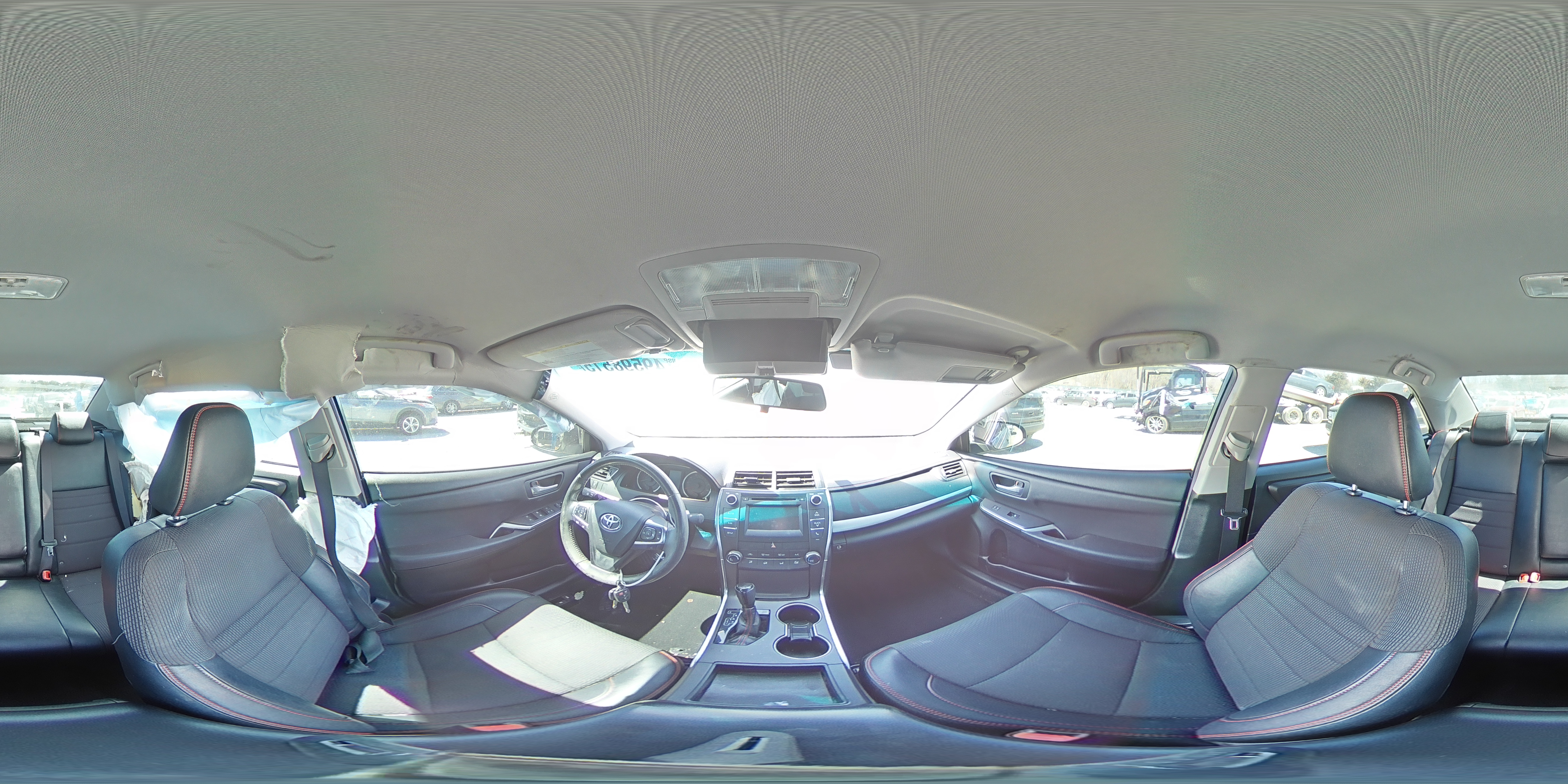 2016 Toyota Camry - Image 13