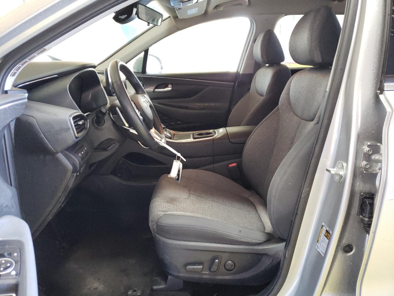 2023 Hyundai Santa Fe - Image 7