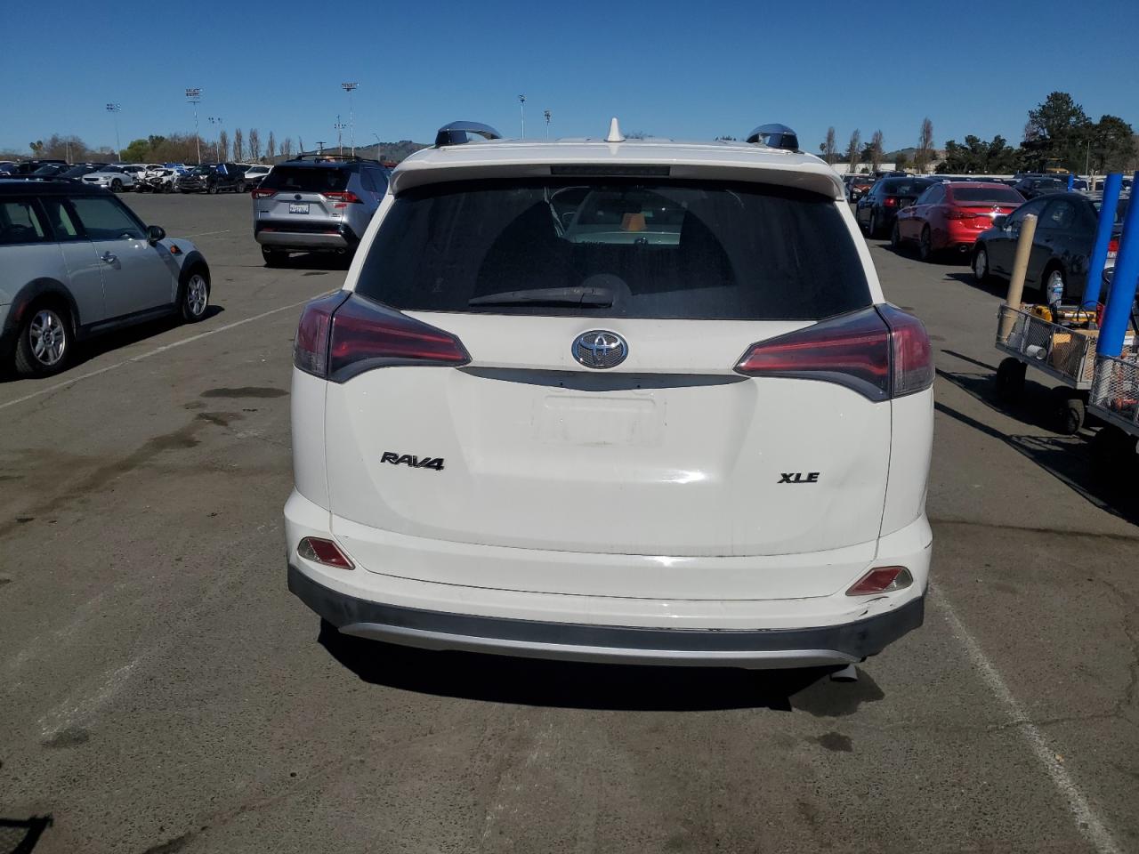 2016 Toyota RAV 4 - Image 6