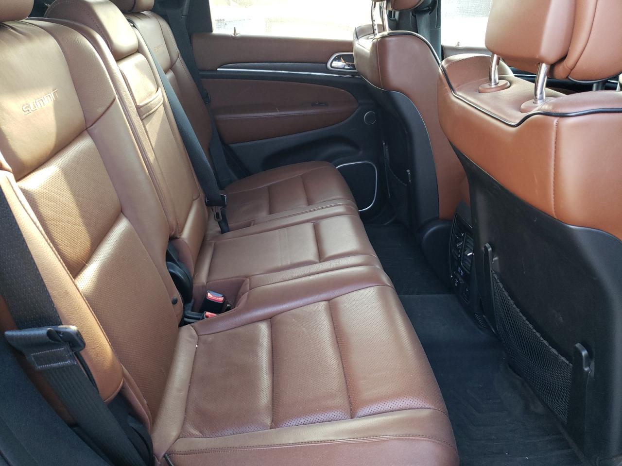 2018 Jeep Grand Cherokee - Image 10